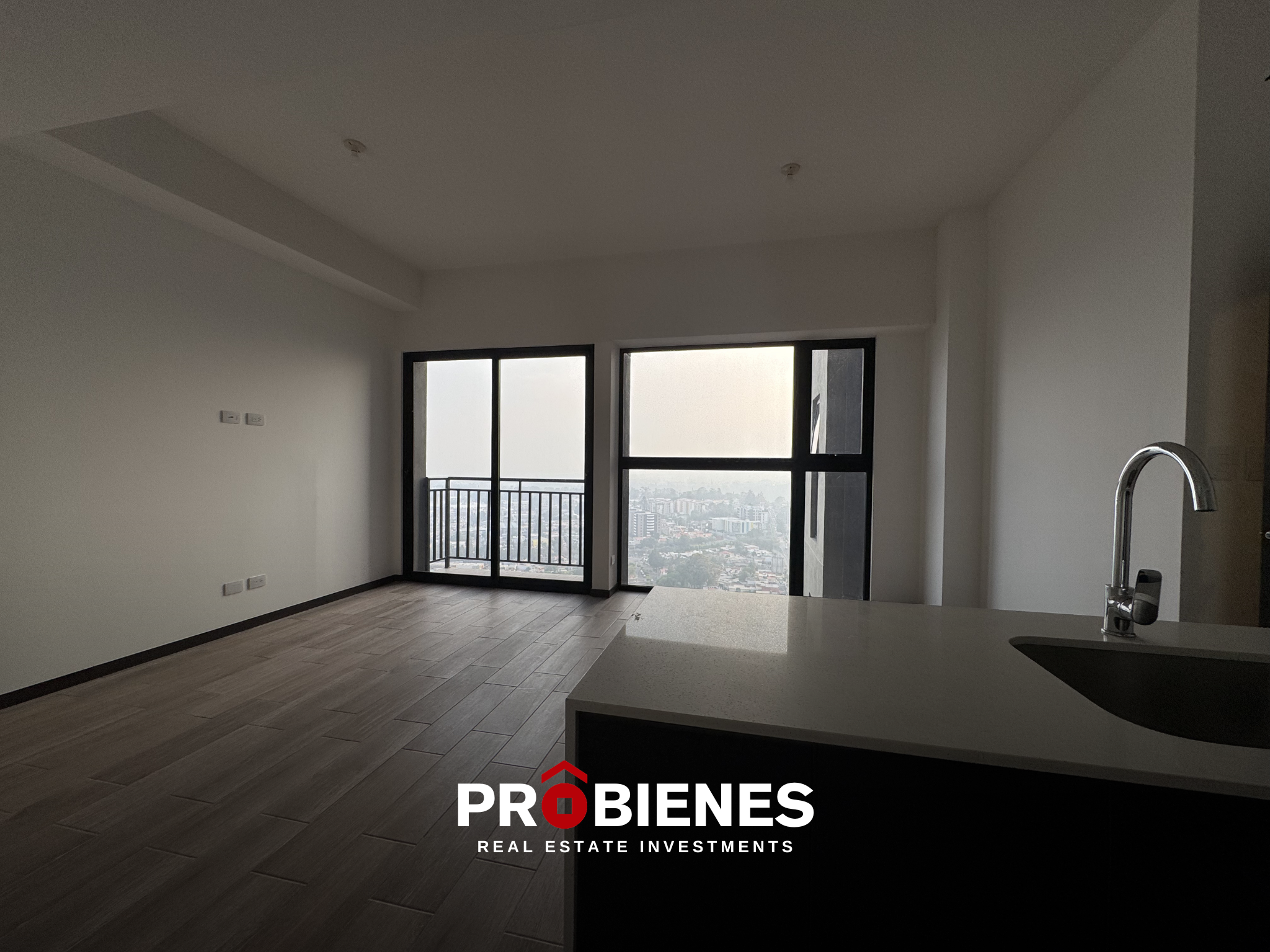 Apartamento en venta | Altaire zona 11 - Image 1